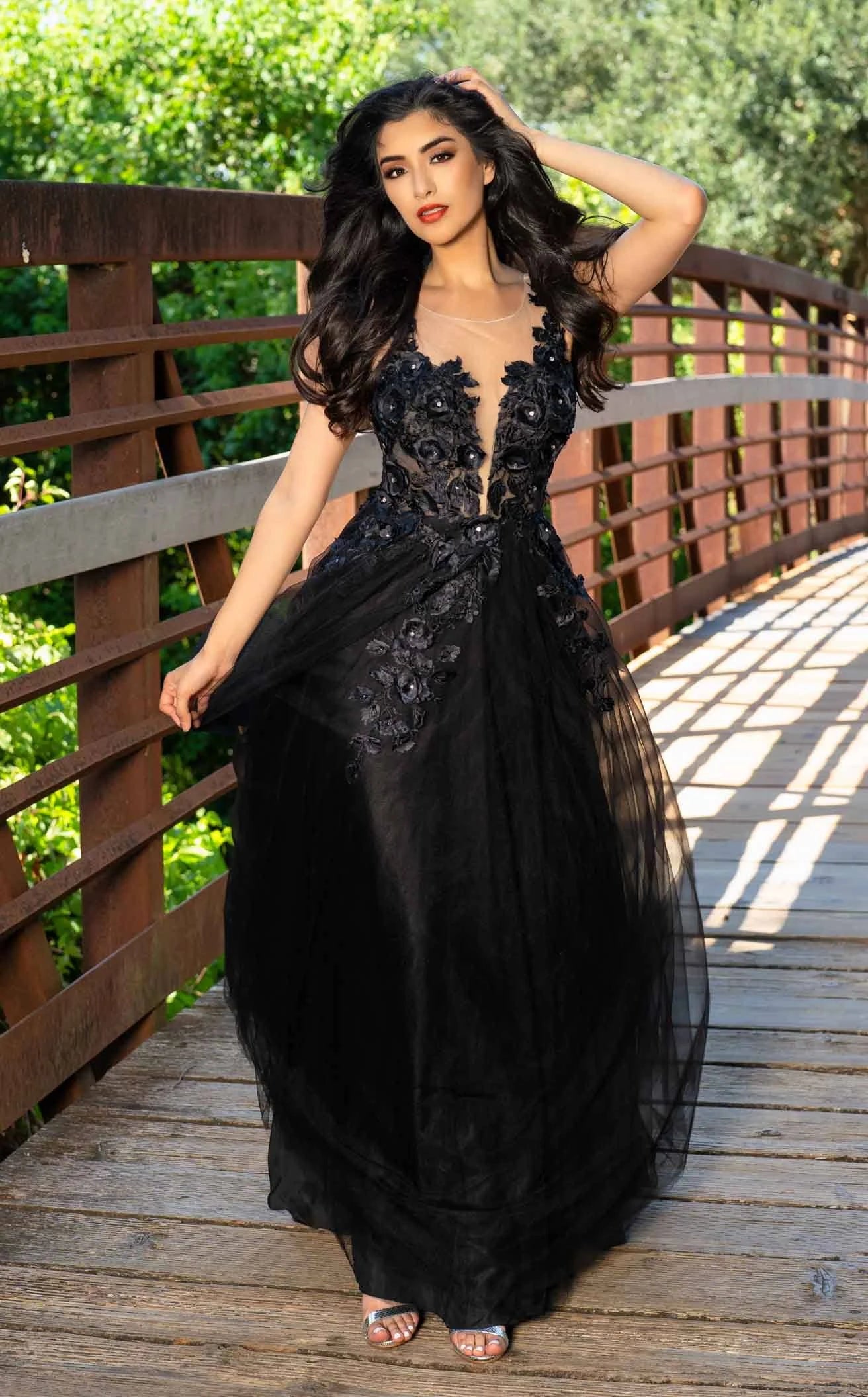 Black Wedding Dress, Gothic Wedding Dress, Black Lace Wedding Dress,  Alternative Wedding Gown, Long Sleeve Black Lace Dress VERONA - Etsy